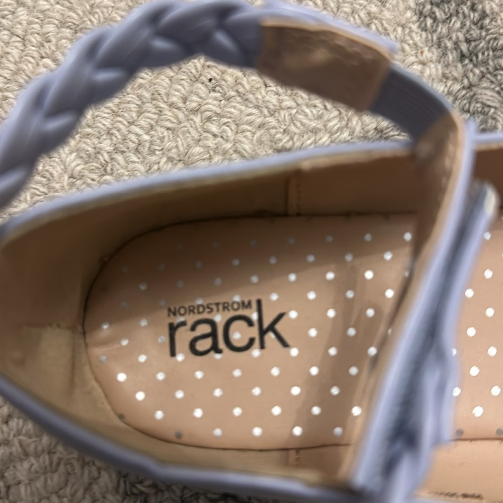 Nordstrom Rack size 4 - Picture 7 of 7